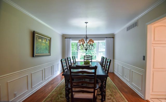 8931 Whispering Tree Lane, Evansville, IN 47711