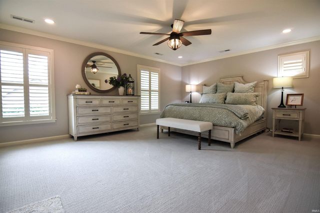 8931 Whispering Tree Lane, Evansville, IN 47711