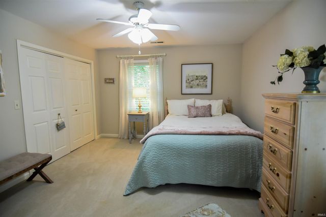 8931 Whispering Tree Lane, Evansville, IN 47711