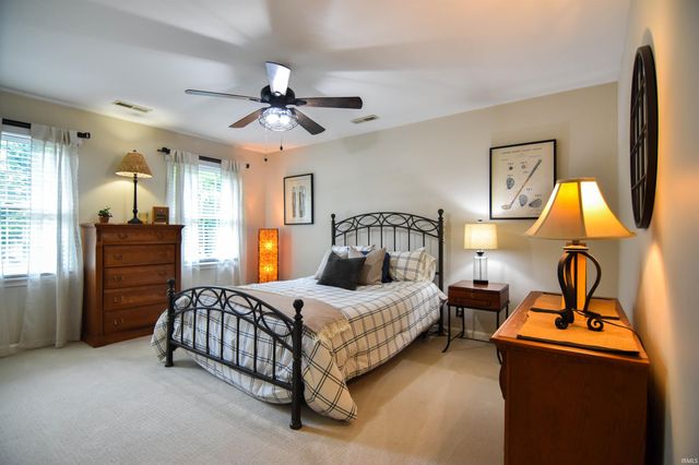 8931 Whispering Tree Lane, Evansville, IN 47711