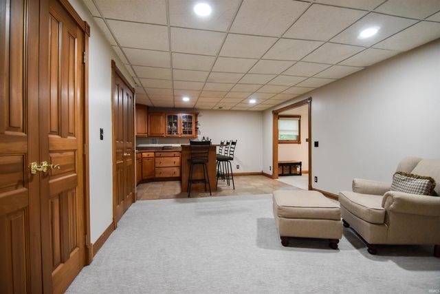 8931 Whispering Tree Lane, Evansville, IN 47711