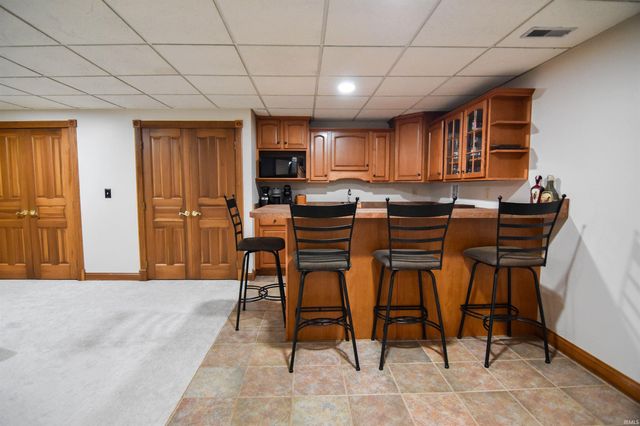 8931 Whispering Tree Lane, Evansville, IN 47711