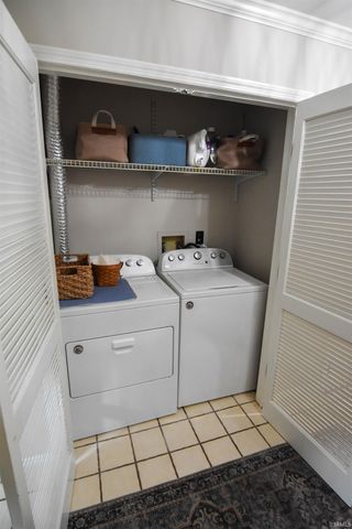 8931 Whispering Tree Lane, Evansville, IN 47711