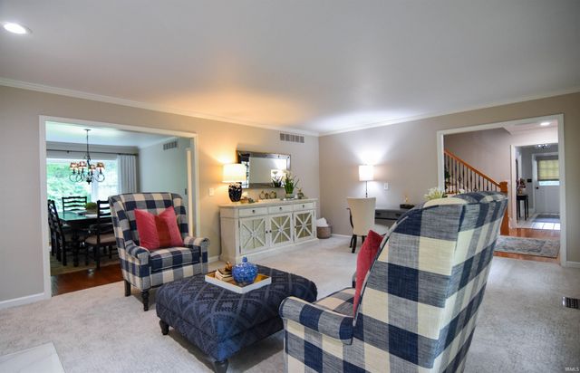8931 Whispering Tree Lane, Evansville, IN 47711