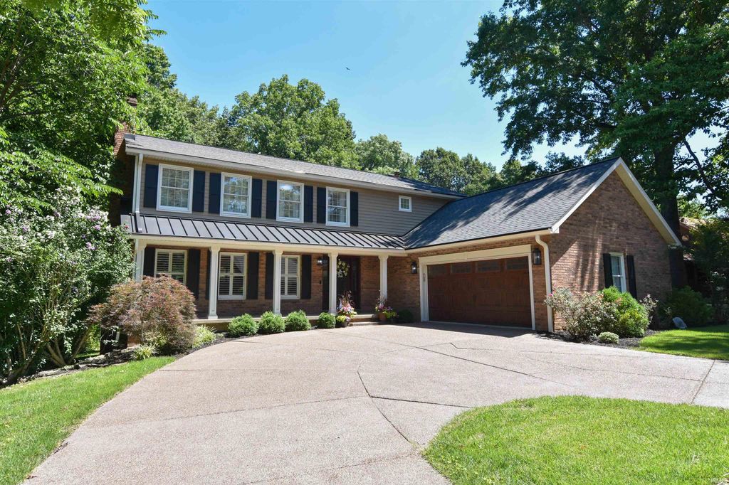 8931 Whispering Tree Lane, Evansville, IN 47711