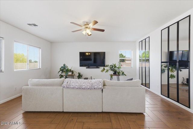 4304 S 70TH Lane, Phoenix, AZ 85043