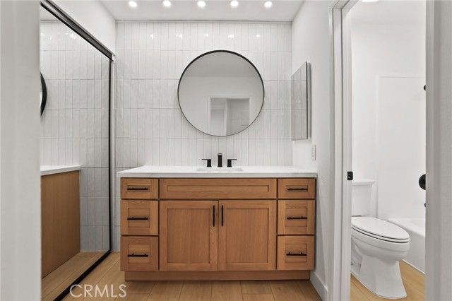 1030 W Macarthur 90, Santa Ana, CA 92707