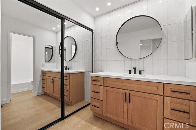 1030 W Macarthur 90, Santa Ana, CA 92707