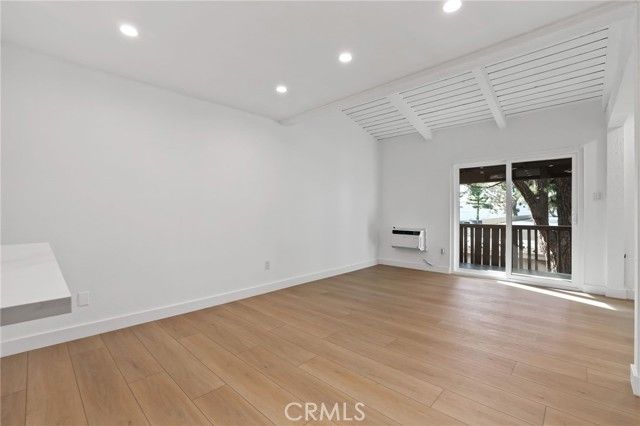 1030 W Macarthur 90, Santa Ana, CA 92707