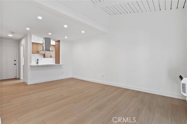 1030 W Macarthur 90, Santa Ana, CA 92707