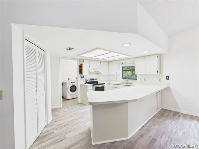5885 N Killeen Terrace, Beverly Hills, FL 34465