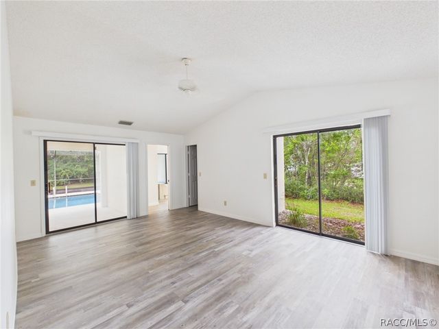 5885 N Killeen Terrace, Beverly Hills, FL 34465