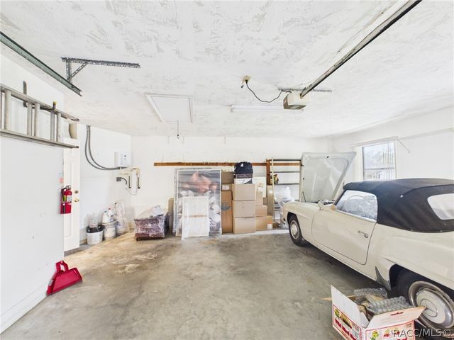 5885 N Killeen Terrace, Beverly Hills, FL 34465