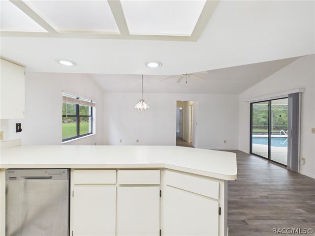 5885 N Killeen Terrace, Beverly Hills, FL 34465