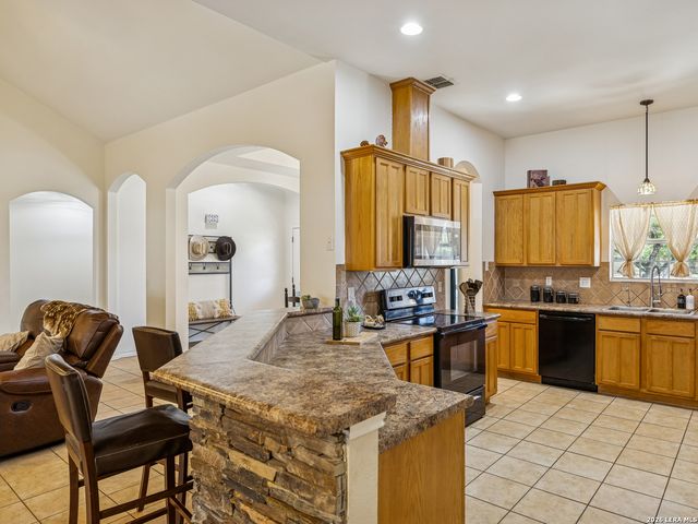 604 Guadalupe Dr, Spring Branch, TX 78070