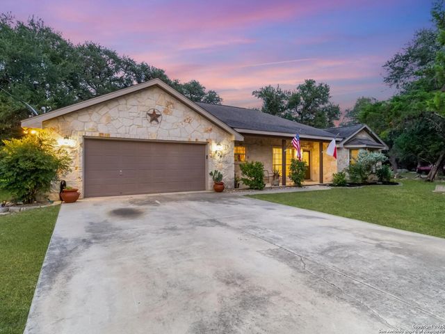 604 Guadalupe Dr, Spring Branch, TX 78070