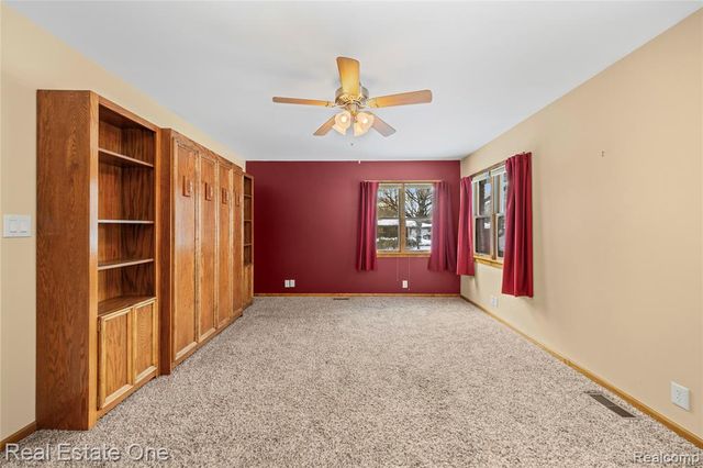 28615 Bloomfield Drive, Lathrup Village, MI 48076