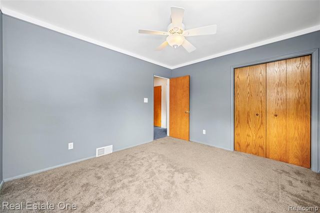 28615 Bloomfield Drive, Lathrup Village, MI 48076