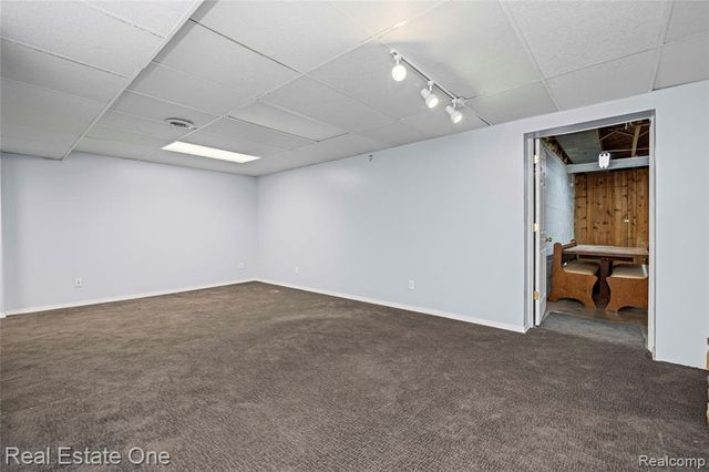 28615 Bloomfield Drive, Lathrup Village, MI 48076