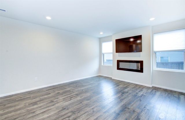 17503 NW 10th Avenue, Ridgefield, WA 98642