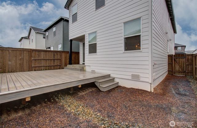 17503 NW 10th Avenue, Ridgefield, WA 98642