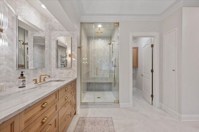 930 Woodland Drive, Glenview, IL 60025