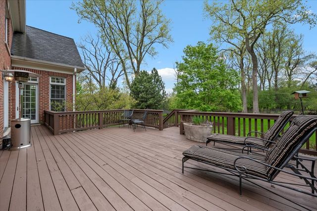 930 Woodland Drive, Glenview, IL 60025