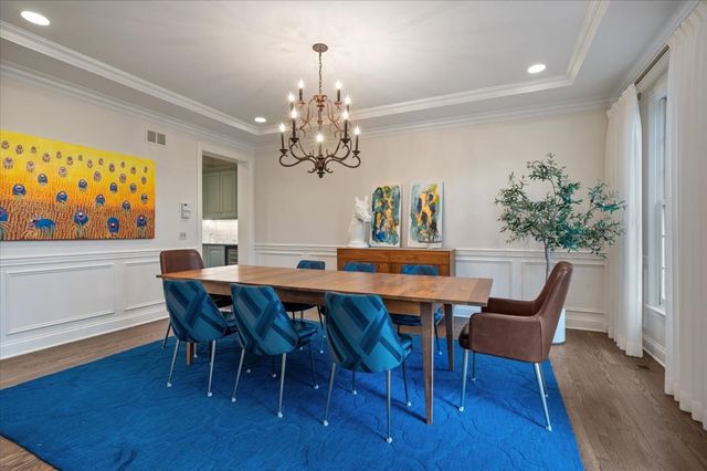 930 Woodland Drive, Glenview, IL 60025