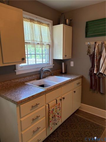 1876 Coggin St, Petersburg, VA 23805