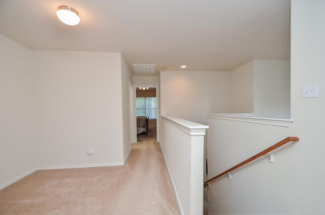 46 E Stedhill Loop, Conroe, TX 77384