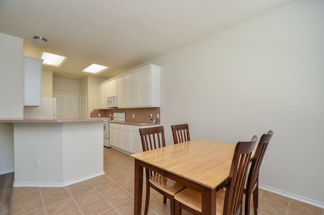 46 E Stedhill Loop, Conroe, TX 77384