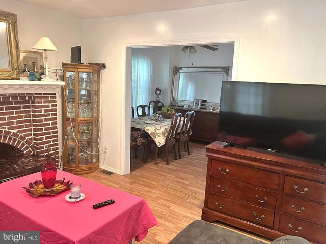 1525 ELMWOOD AVE, Folcroft, PA 19032