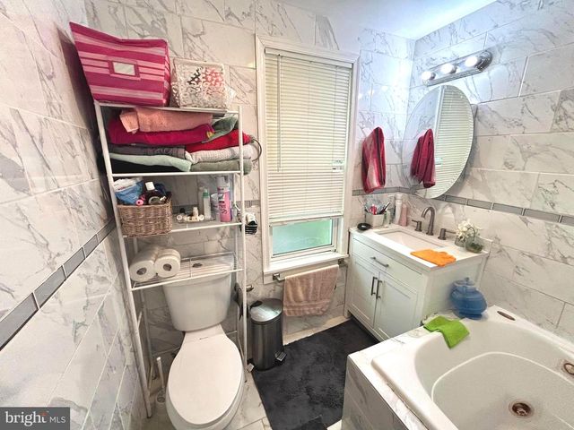 1525 ELMWOOD AVE, Folcroft, PA 19032