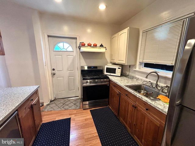 1525 ELMWOOD AVE, Folcroft, PA 19032