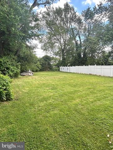 1525 ELMWOOD AVE, Folcroft, PA 19032