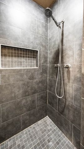 1105 WINROSE DR, Collierville, TN 38017