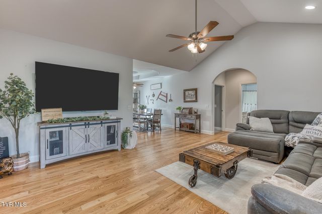 139 Jay Armentrout Road, Jonesborough, TN 37659