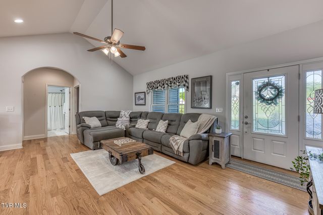139 Jay Armentrout Road, Jonesborough, TN 37659