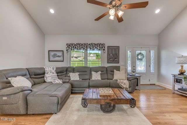 139 Jay Armentrout Road, Jonesborough, TN 37659