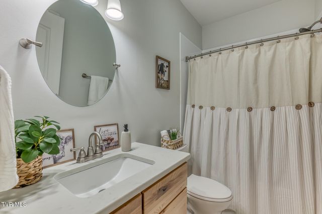 139 Jay Armentrout Road, Jonesborough, TN 37659