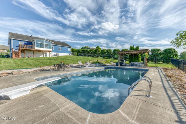 139 Jay Armentrout Road, Jonesborough, TN 37659