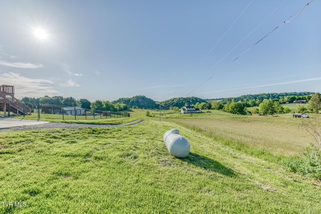 139 Jay Armentrout Road, Jonesborough, TN 37659
