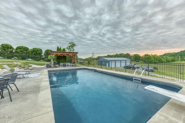 139 Jay Armentrout Road, Jonesborough, TN 37659