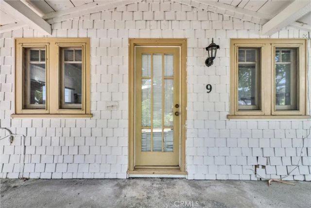 100 Palmetto Dr Unit 9, Pasadena, CA 91105