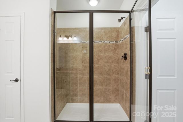 5763 Mossdale Lane, Charlotte, NC 28278