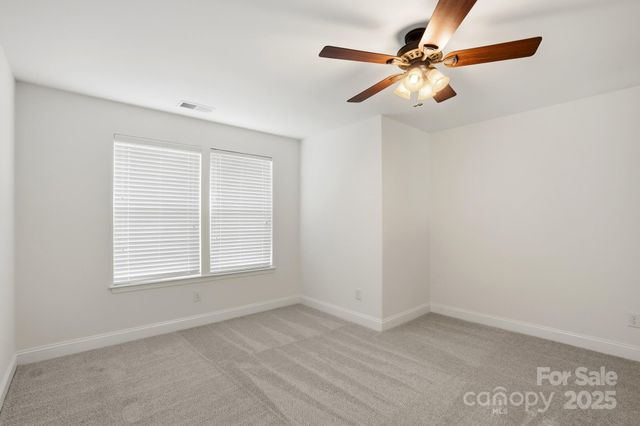 5763 Mossdale Lane, Charlotte, NC 28278