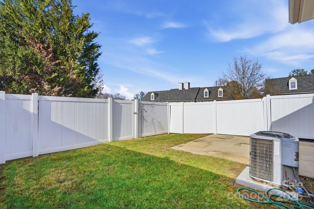 5763 Mossdale Lane, Charlotte, NC 28278