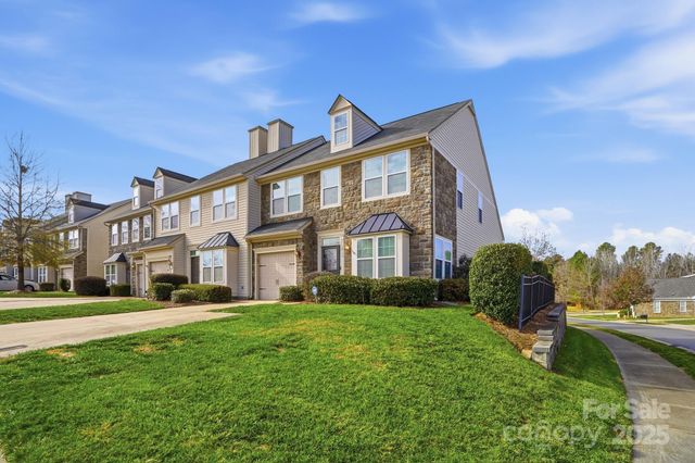 5763 Mossdale Lane, Charlotte, NC 28278