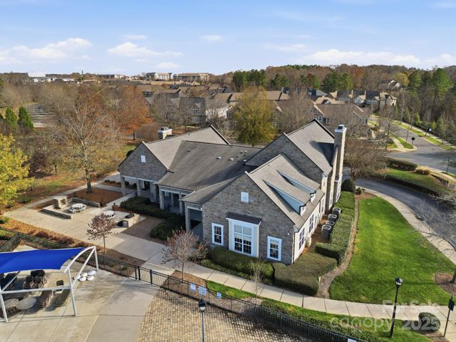 5763 Mossdale Lane, Charlotte, NC 28278