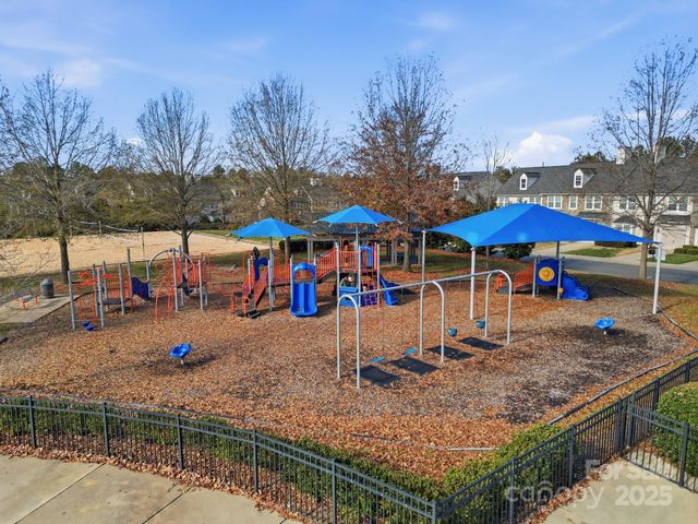 5763 Mossdale Lane, Charlotte, NC 28278